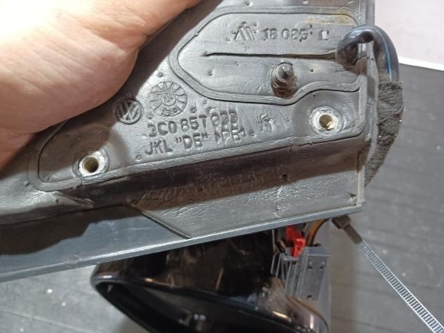 bontott VW PASSAT B6 Bal Visszapillantó Tükör (Elektromos)