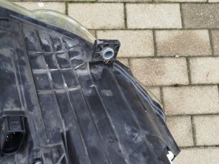 bontott VW PASSAT B6 Bal Xenon Fényszóró