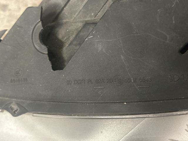 bontott VW PASSAT B6 Bal Xenon Fényszóró