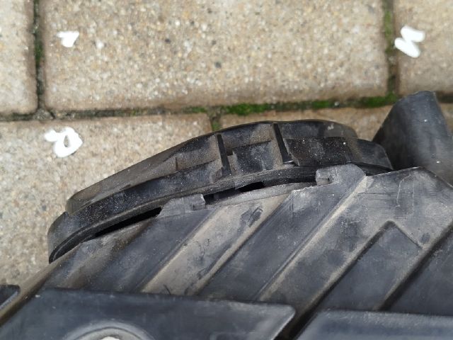 bontott VW PASSAT B6 Bal Xenon Fényszóró