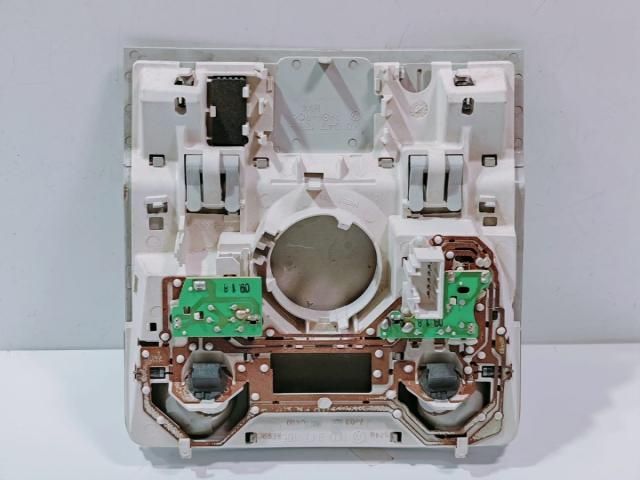 bontott VW PASSAT B6 Beltér Világítás Első