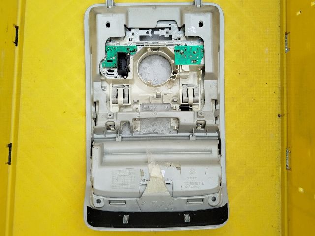 bontott VW PASSAT B6 Beltér Világítás Első