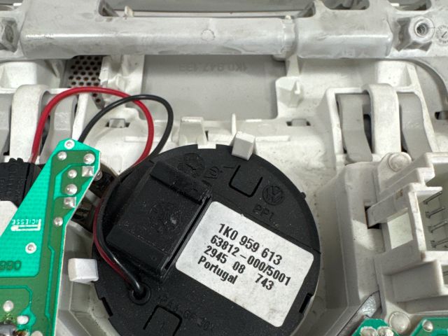 bontott VW PASSAT B6 Beltér Világítás Első