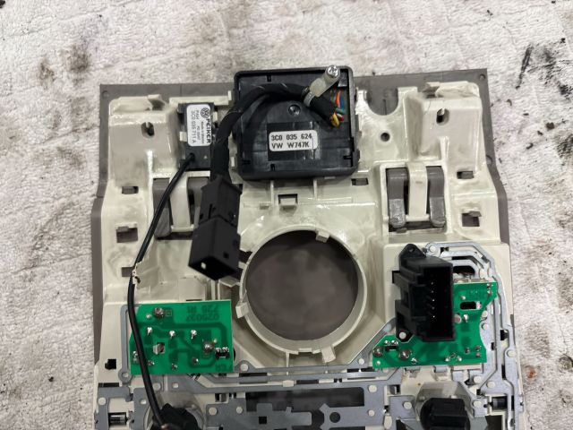 bontott VW PASSAT B6 Beltér Világítás Első