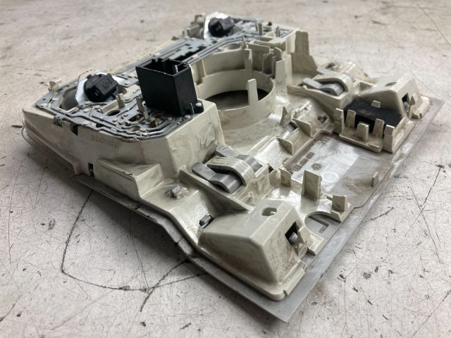 bontott VW PASSAT B6 Beltér Világítás Első