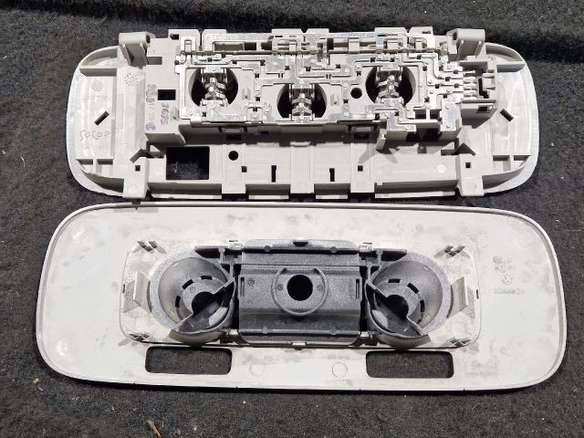 bontott VW PASSAT B6 Beltér Világítás Hátsó