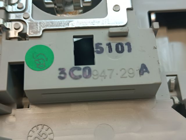 bontott VW PASSAT B6 Beltér Világítás Hátsó