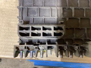 bontott VW PASSAT B6 Biztosítéktábla Doboz