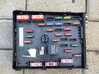 bontott VW PASSAT B6 Biztosítéktábla Doboz