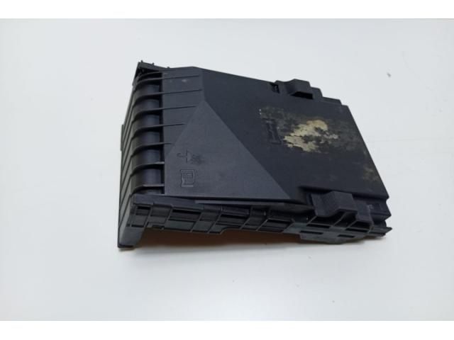 bontott VW PASSAT B6 Biztosítéktábla Fedél