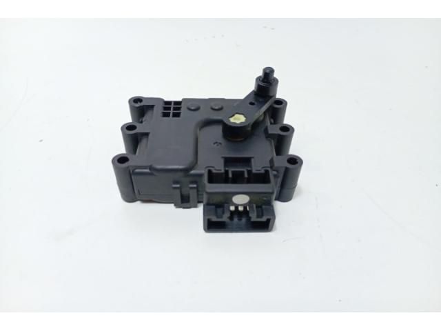 bontott VW PASSAT B6 Biztosítéktábla Fedél