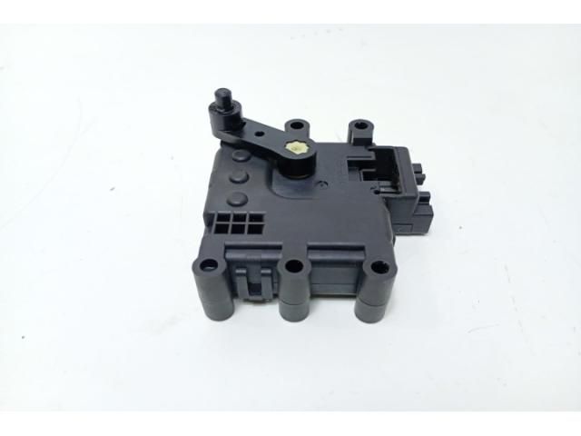 bontott VW PASSAT B6 Biztosítéktábla Fedél