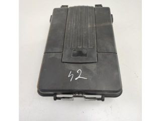 bontott VW PASSAT B6 Biztosítéktábla Fedél