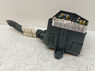 bontott VW PASSAT B6 Biztosítéktábla Utastér