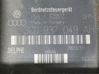 bontott VW PASSAT B6 Biztosítéktábla Utastér