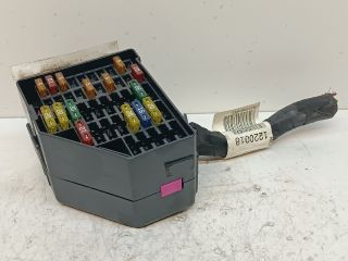 bontott VW PASSAT B6 Biztosítéktábla Utastér