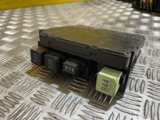 bontott VW PASSAT B6 Biztosítéktábla Utastér