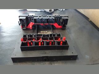 bontott VW PASSAT B6 Biztosítéktábla Utastér