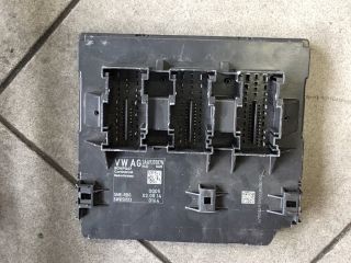 bontott VW PASSAT B6 Biztosítéktábla Utastér