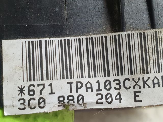 bontott VW PASSAT B6 Biztosítéktábla Utastér