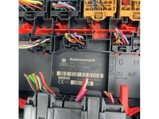 bontott VW PASSAT B6 Biztosítéktábla Utastér