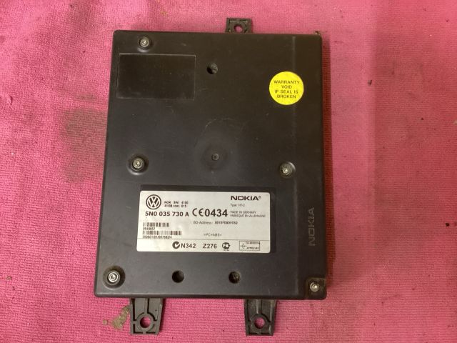 bontott VW PASSAT B6 Bluetooth Elektronika