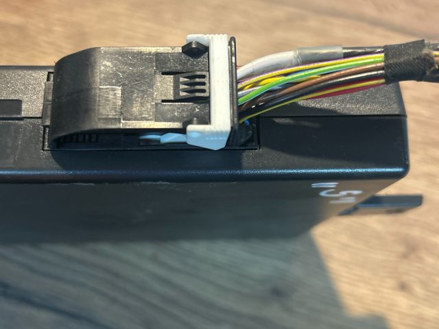 bontott VW PASSAT B6 Bluetooth Elektronika