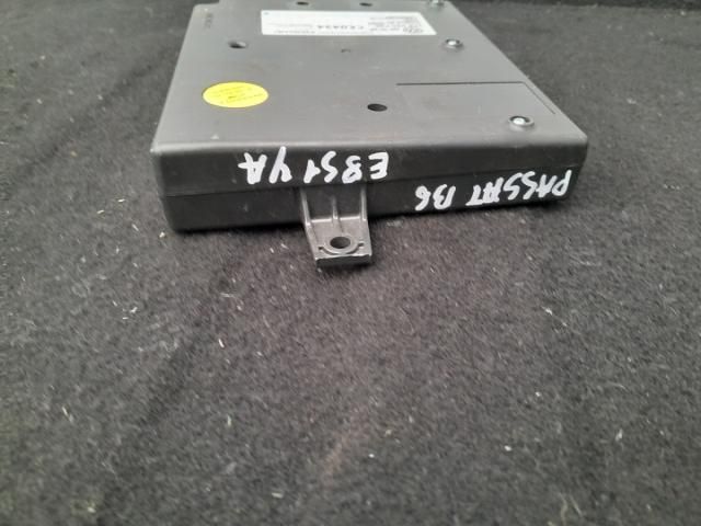 bontott VW PASSAT B6 Bluetooth Elektronika