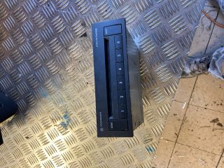 bontott VW PASSAT B6 CD / DVD Tár