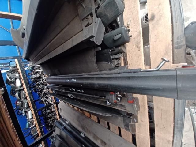 bontott VW PASSAT B6 Csomagtér Háló