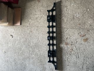 bontott VW PASSAT B6 Csomagtér Kárpit Tartó (Pozíciófüggetlen)