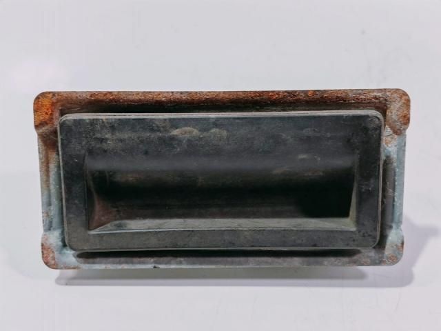 bontott VW PASSAT B6 Csomagtér Nyitó Kar / Gomb