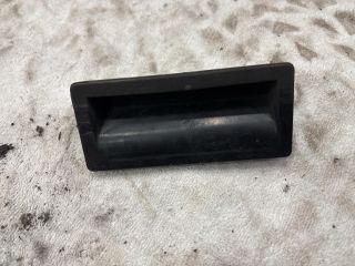 bontott VW PASSAT B6 Csomagtér Nyitó Kar / Gomb