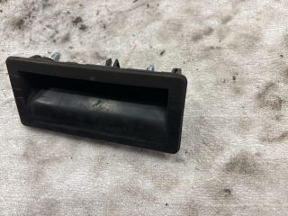 bontott VW PASSAT B6 Csomagtér Nyitó Kar / Gomb