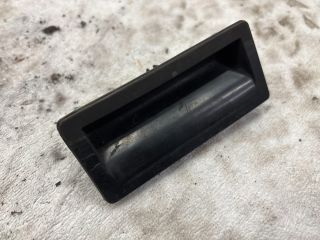bontott VW PASSAT B6 Csomagtér Nyitó Kar / Gomb