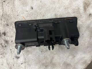 bontott VW PASSAT B6 Csomagtér Nyitó Kar / Gomb