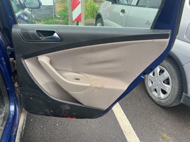 bontott VW PASSAT B6 Csomagtér Tálca