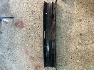 bontott VW PASSAT B6 Csomagtérajtó Burkolat Alsó