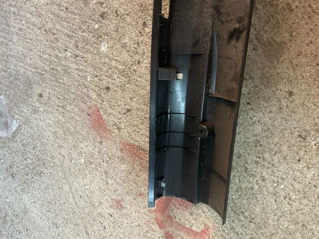 bontott VW PASSAT B6 Csomagtérajtó Burkolat Alsó