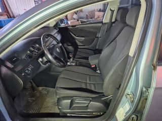 bontott VW PASSAT B6 Csomagtérajtó Jobb Zsanér