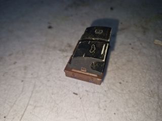 bontott VW PASSAT B6 Csomagtérajtó Kapcsoló