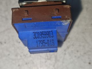 bontott VW PASSAT B6 Csomagtérajtó Kapcsoló