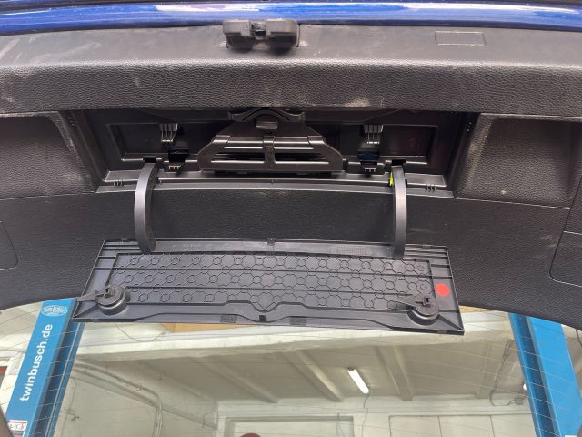 bontott VW PASSAT B6 Csomagtérajtó Kárpit