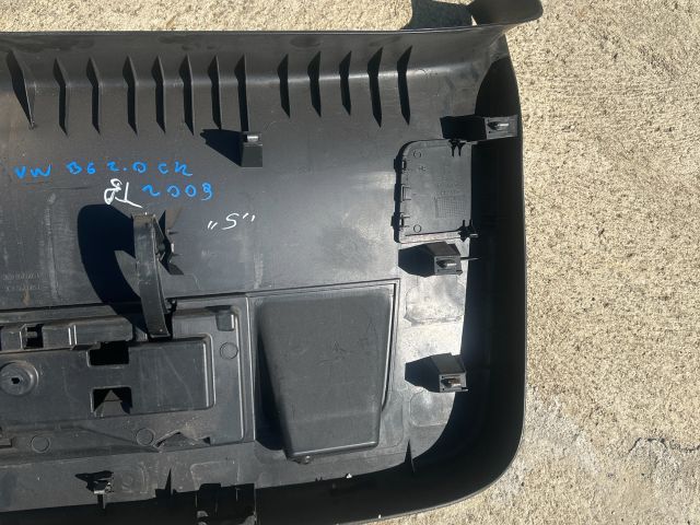 bontott VW PASSAT B6 Csomagtérajtó Kárpit