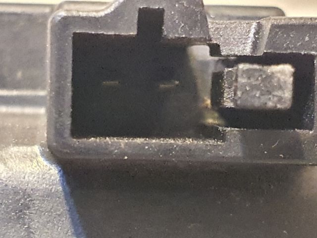 bontott VW PASSAT B6 Csomagtérajtó Kilincs