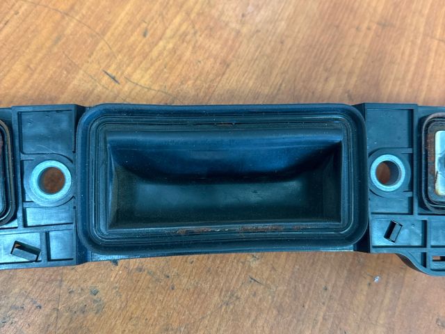 bontott VW PASSAT B6 Csomagtérajtó Kilincs