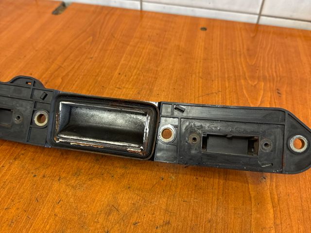 bontott VW PASSAT B6 Csomagtérajtó Kilincs