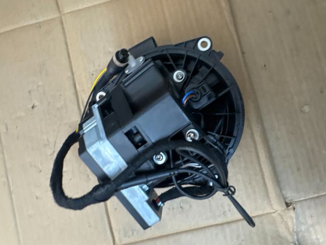 bontott VW PASSAT B6 Csomagtérajtó Kilincs