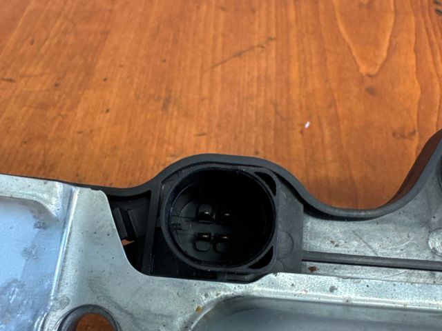 bontott VW PASSAT B6 Csomagtérajtó Kilincs