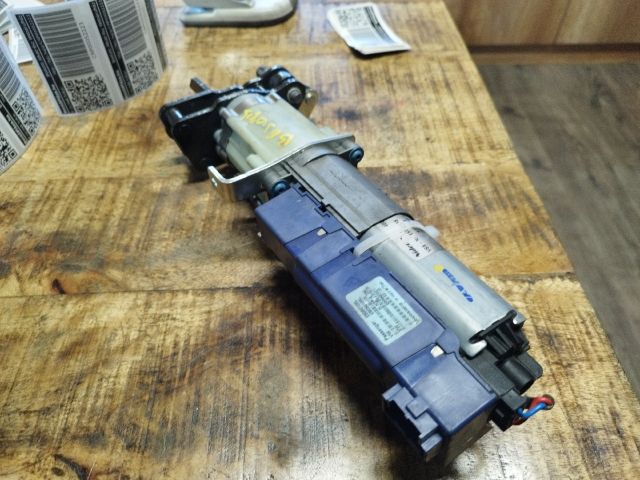 bontott VW PASSAT B6 Csomagtérajtó Motor